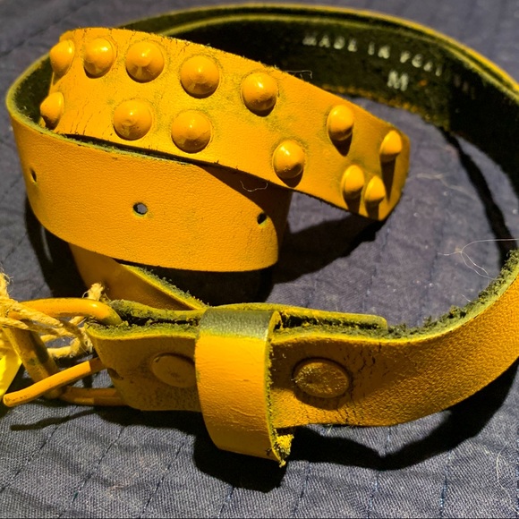 Fly London Susie Mustard Crackle Belt - Picture 1 of 5